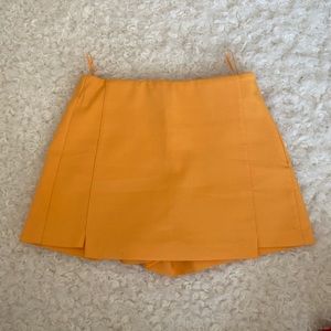 ZARA Skort with front slits 🧡🍑